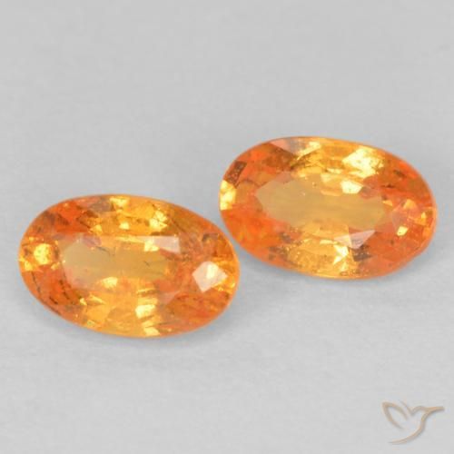 Gemme di Granato spessartite Arancione brillante naturale da 0.68 ct, Ovale, VS-SI