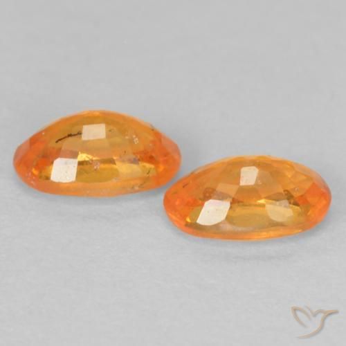 Gemme di Granato spessartite Arancione brillante naturale da 0.68 ct, Ovale, VS-SI