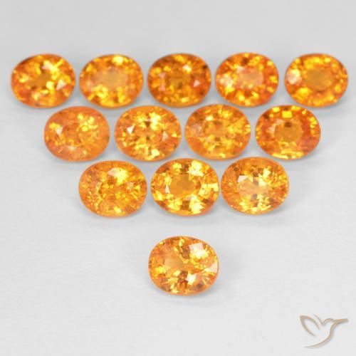 Granato spessartite Arancio Intenso naturale da 0.63 ct, Ovale, VS