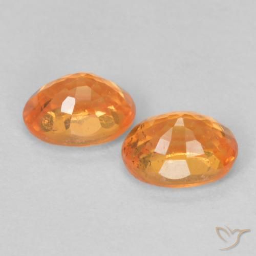 Gemme di Granato spessartite Arancione brillante naturale da 0.55 ct, Ovale, VVS-VS