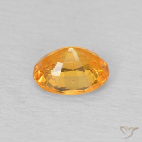Granato spessartite Medium Light-Orange naturale da 0.49 ct, Ovale, VS
