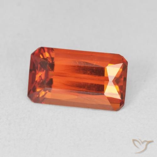 Granato spessartite Arancia Fuoco naturale da 3.57 ct, Ottagonale / Taglio smeraldo, VVS-VS
