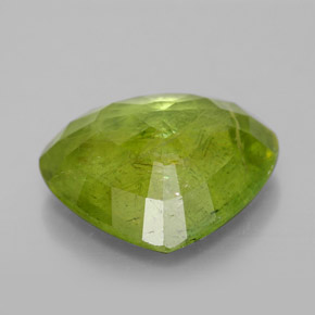 Sfene Verde giallastro naturale da 10.16 ct, Forma a pera, SI