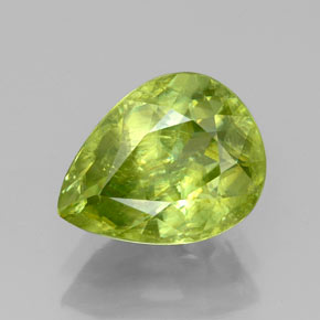 Sfene Verde giallastro naturale da 2.64 ct, Forma a pera, SI