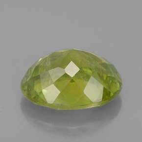 Sfene naturale verde da 2,68 ct, taglio ovale, SI