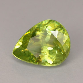 Sfene naturale verde da 1,26 ct, taglio a pera, VS