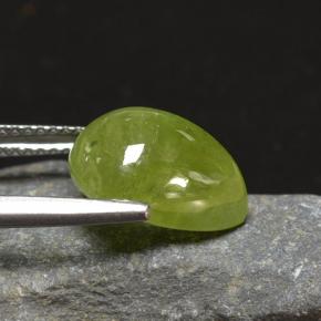 Sfene naturale verde da 6,90 ct, taglio a pera, traslucido