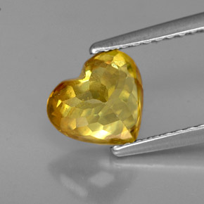 Sfene naturale giallo da 1,62 ct, a forma di cuore, VS-SI