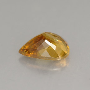 Sfene naturale arancione da 1,56 ct, taglio a pera, VS