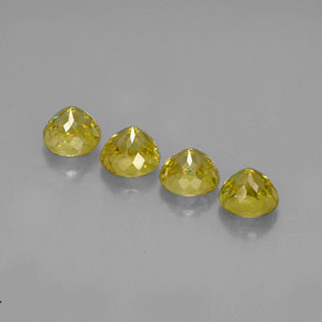 Sfene naturale oro da  ct, taglio rotondo, VS