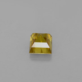 Sfene naturale giallo da 0,83 ct, quadrato, VS