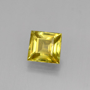 Sfene naturale giallo da 0,45 ct, quadrato, VS