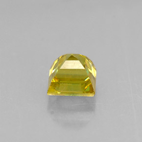 Sfene naturale giallo da 0,35 ct, quadrato, VS