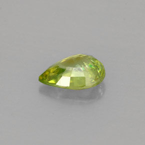 Sfene naturale verde da 0,67 ct, taglio a pera, VVS-VS