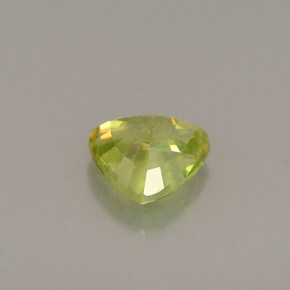 Sfene naturale verde da 0,77 ct, trillion, VVS-VS
