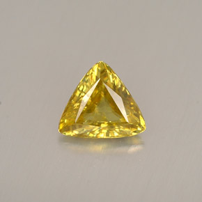 Sfene Dorato naturale da 0.63 ct, Taglio trillion, VVS-VS