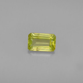 Sfene naturale verde da 0,45 ct, taglio smeraldo, VS