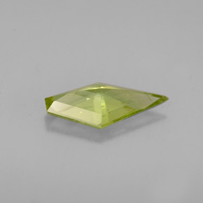Sfene naturale verde da 1,23 ct, forma fantasia, VS-SI