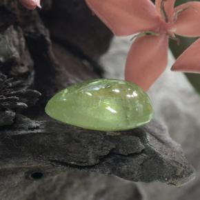 Sfene Verde giallastro naturale da 2.24 ct, Forma a pera, Trasparente