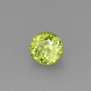 Sfene Verde giallastro naturale da 0.39 ct, Taglio rotondo, VVS-VS