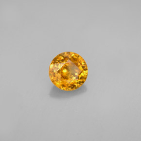 Sfene Arancio dorato naturale da 0.67 ct, Taglio rotondo, VVS-VS
