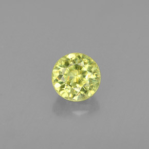 Sfene Verde giallastro naturale da 0.37 ct, Taglio rotondo, VVS-VS