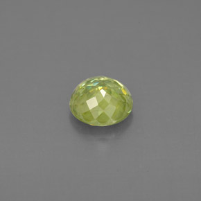 Sfene Verde giallastro naturale da 0.97 ct, Taglio rotondo, VS-SI
