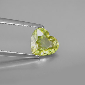 Sfene naturale verde da 1,44 ct, a forma di cuore, VS