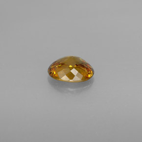Sfene naturale multicolore da 1,80 ct, taglio ovale, VVS