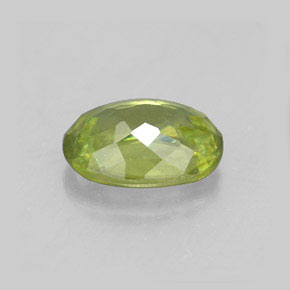 Sfene naturale verde da 0,96 ct, taglio ovale, VS