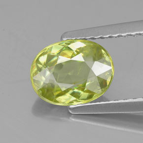 Sfene Verde dorato naturale da 1.52 ct, Taglio ovale, VS