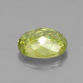 Sfene Verde dorato naturale da 1.52 ct, Taglio ovale, VS