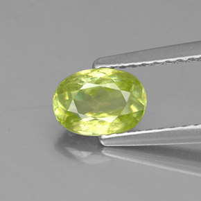 Sfene naturale verde da 0,84 ct, taglio ovale, VS
