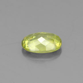Sfene naturale verde da 0,83 ct, taglio ovale, VS