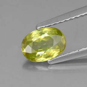 Sfene naturale verde da 0,85 ct, taglio ovale, VS