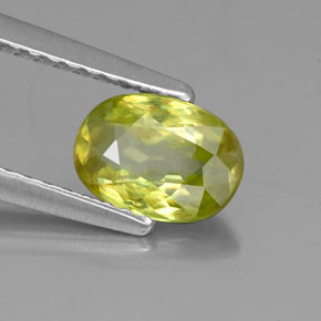 Sfene naturale verde da 0,85 ct, taglio ovale, VS