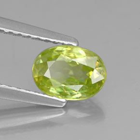 Sfene Verde dorato naturale da 0.85 ct, Taglio ovale, VS