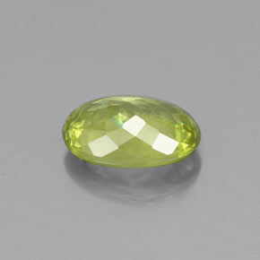 Sfene Verde dorato naturale da 0.85 ct, Taglio ovale, VS