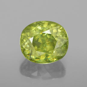Sfene Verde giallastro naturale da 3.40 ct, Taglio ovale, SI