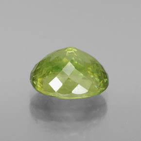 Sfene Verde giallastro naturale da 3.40 ct, Taglio ovale, SI
