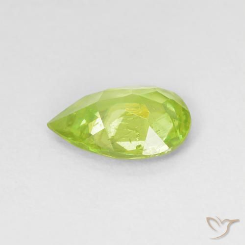 Sfene Verde brillante naturale da 0.67 ct, Forma a pera, VS-SI