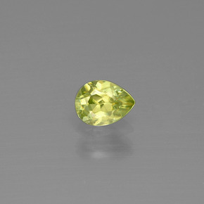 Sfene naturale verde da 0,42 ct, taglio a pera, VS