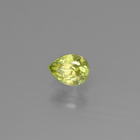 Sfene naturale verde da 0,42 ct, taglio a pera, VS