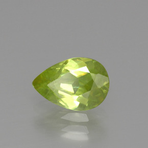 Sfene naturale verde da 1,33 ct, taglio a pera, VS