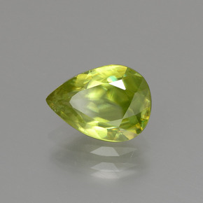 Sfene Verde brillante naturale da 1.73 ct, Forma a pera, VS