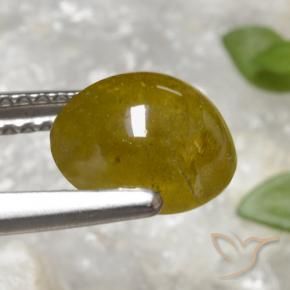 Sfene Giallo medio naturale da 3.20 ct, Ovale, Traslucido
