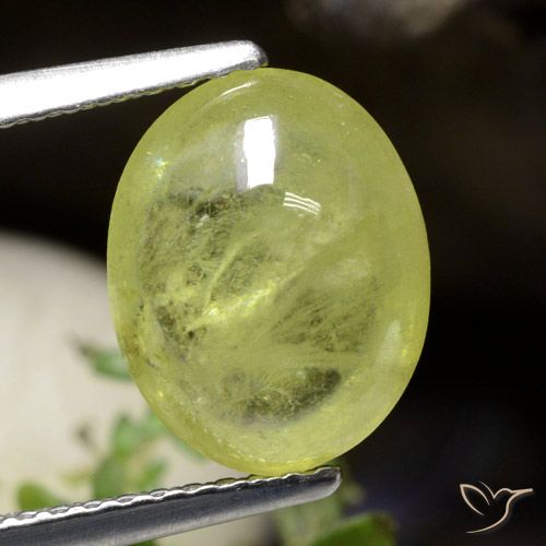 3.41ct Naturale Giallo medio Sfene, Ovale, Traslucido