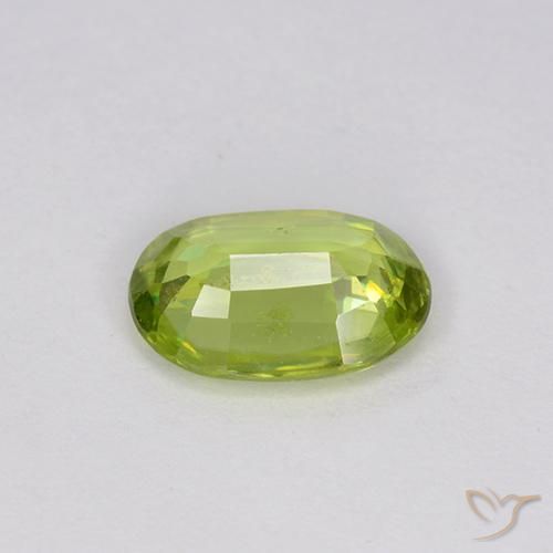 Sfene Verde brillante naturale da 0.74 ct, Ovale, VS-SI