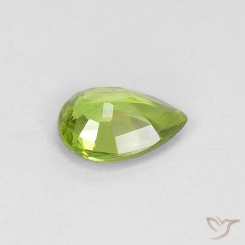 Sfene Verde brillante naturale da 0.73 ct, Forma a pera, VS
