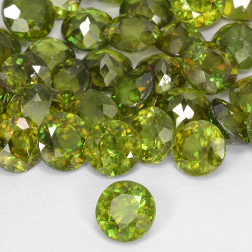 Sfene Verde foresta naturale da 0.45 ct, Rotondo, VS
